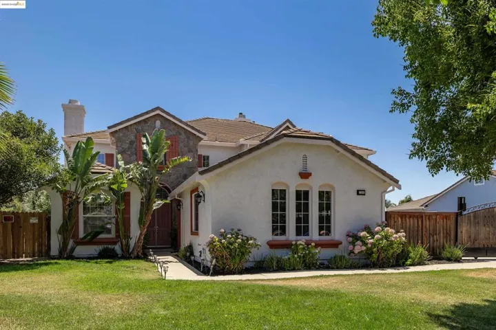 1300 Baylaurel Ct, Brentwood, California 94513