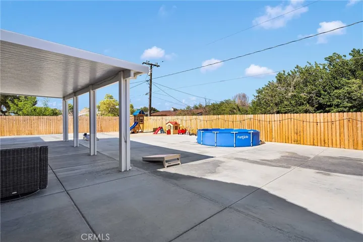 12207 Snapping Turtle Road, Apple Valley, California 92308