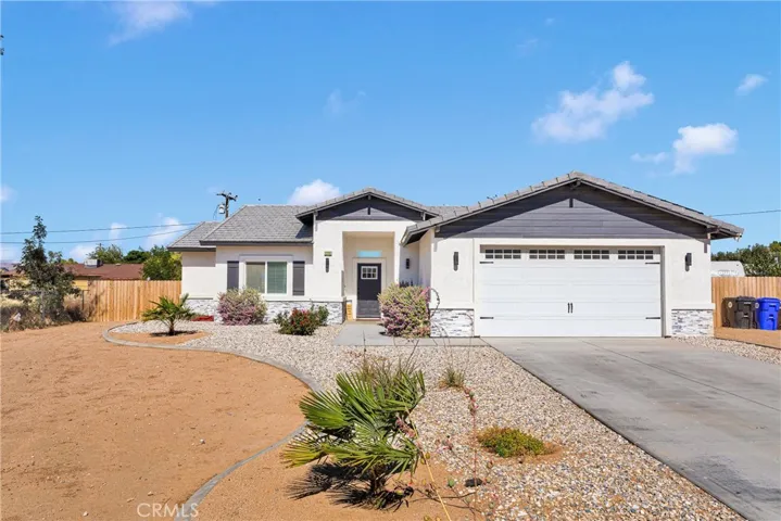 12207 Snapping Turtle Road, Apple Valley, California 92308
