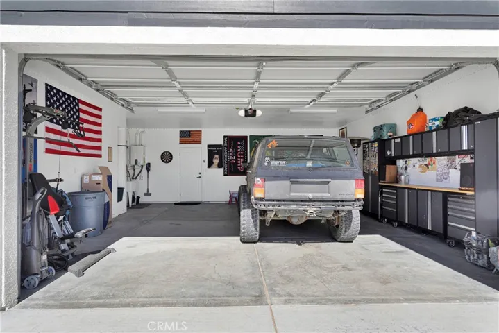 12207 Snapping Turtle Road, Apple Valley, California 92308