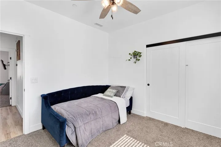 12207 Snapping Turtle Road, Apple Valley, California 92308