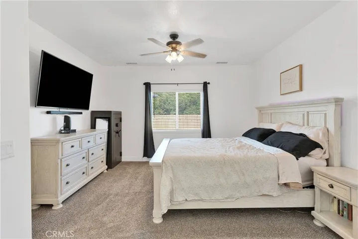 12207 Snapping Turtle Road, Apple Valley, California 92308