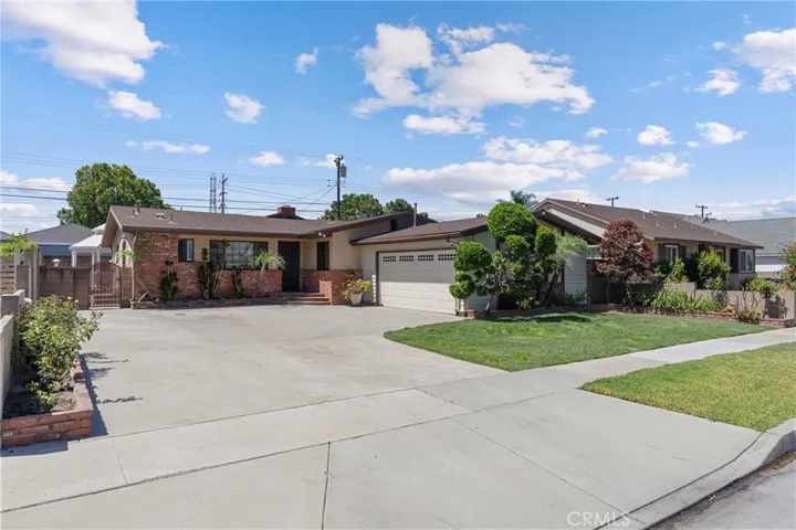 8038 Cyclamen Way, Buena Park, California 90620