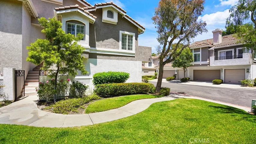 1099 S Sundance Drive, Anaheim Hills, California 92808