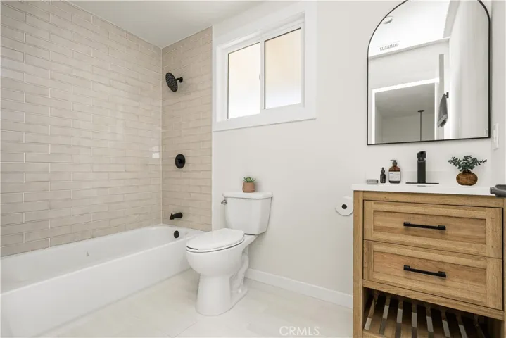 1604 W 125th Street, Los Angeles, California 90047