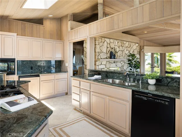 3423 Newridge Drive, Rancho Palos Verdes, California 90275