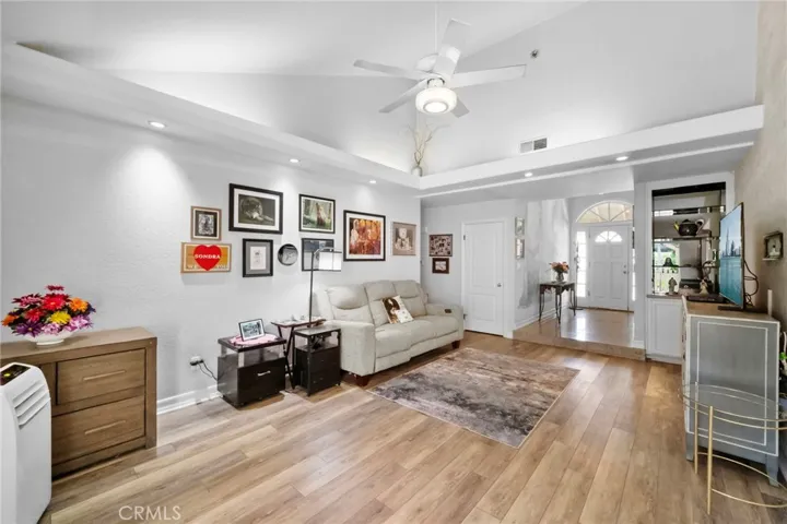 6220 E Palo Alto Drive, Anaheim Hills, California 92807