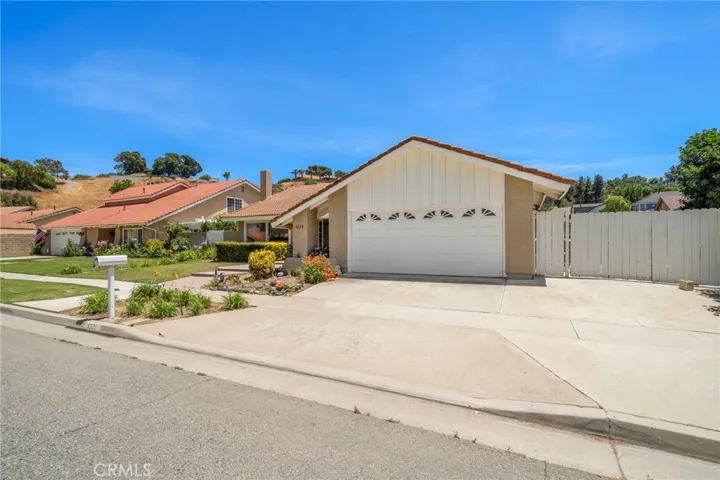 6220 E Palo Alto Drive, Anaheim Hills, California 92807