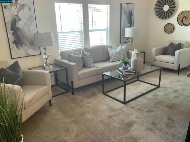Back living area off kitchen