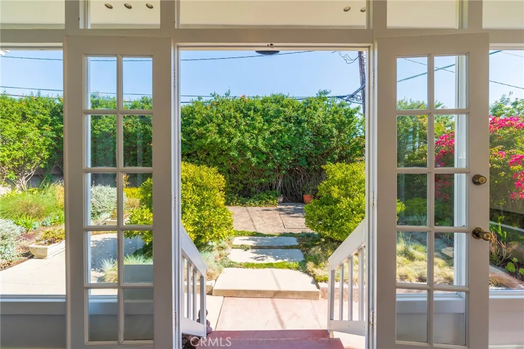 426 Via La Selva, Redondo Beach, California 90277 home-pic-22