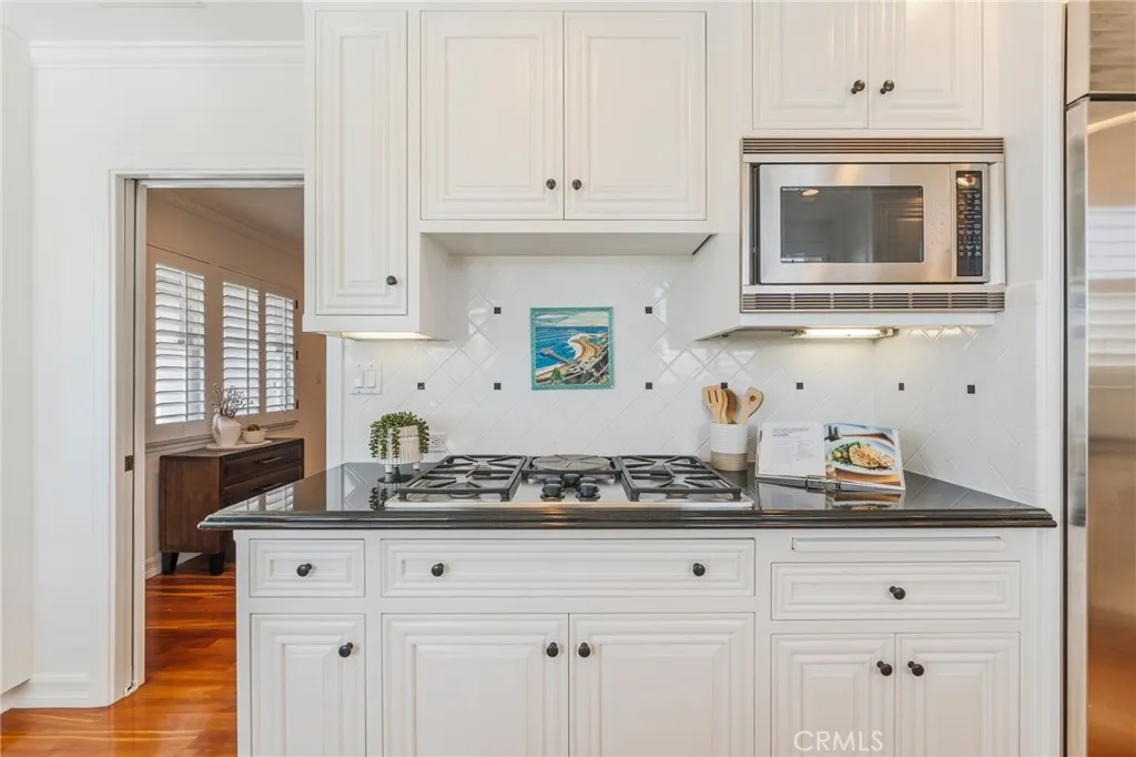 426 Via La Selva, Redondo Beach, California 90277 home-pic-15