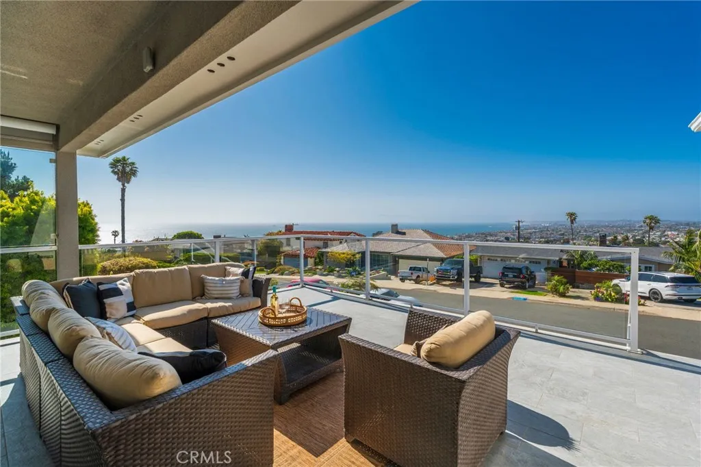 426 Via La Selva, Redondo Beach, California 90277 home-pic-5