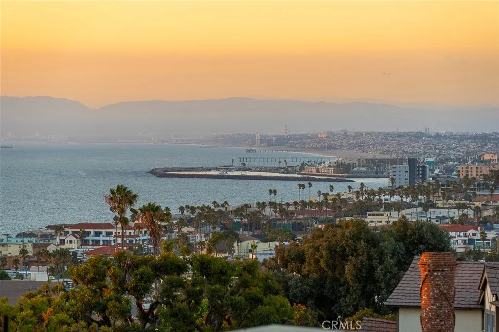 426 Via La Selva, Redondo Beach, California 90277 home-pic-10