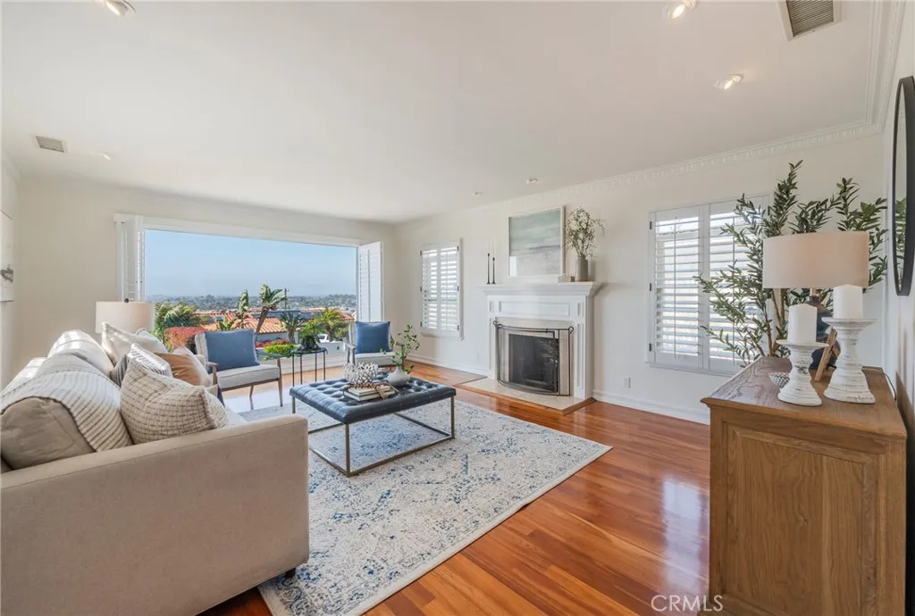 426 Via La Selva, Redondo Beach, California 90277 home-pic-8