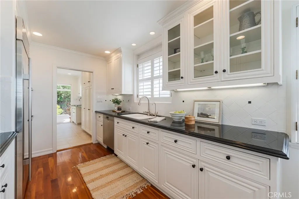 426 Via La Selva, Redondo Beach, California 90277 home-pic-14