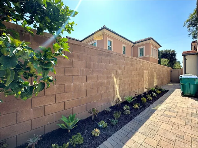 128 Hargrove, Irvine, California 92620