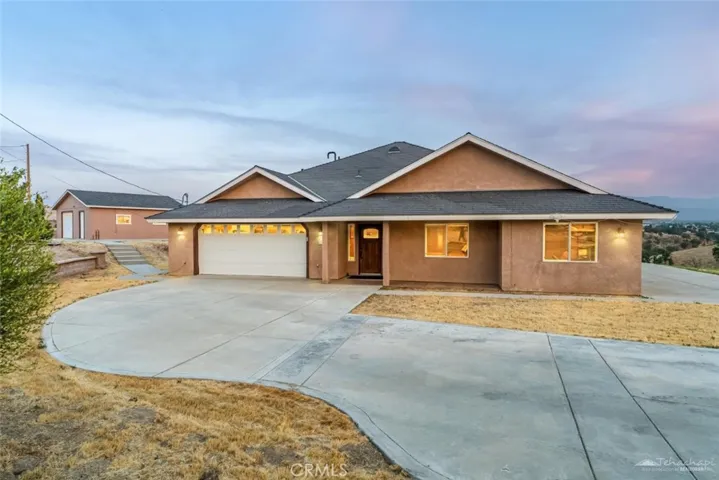 23309 Tak Court, Tehachapi, California 93561