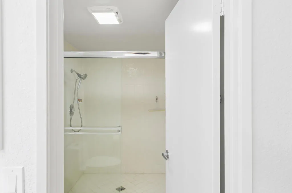 77704 Woodhaven Drive N, Palm Desert, California 92211 home-pic-16