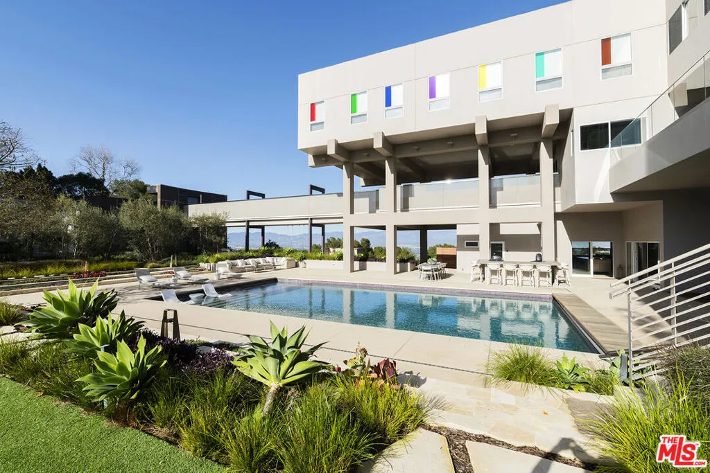 15210 Antelo Place, Los Angeles, California 90077 home-pic-44