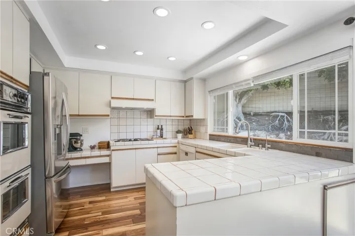 Charming kitchen with LED lighting