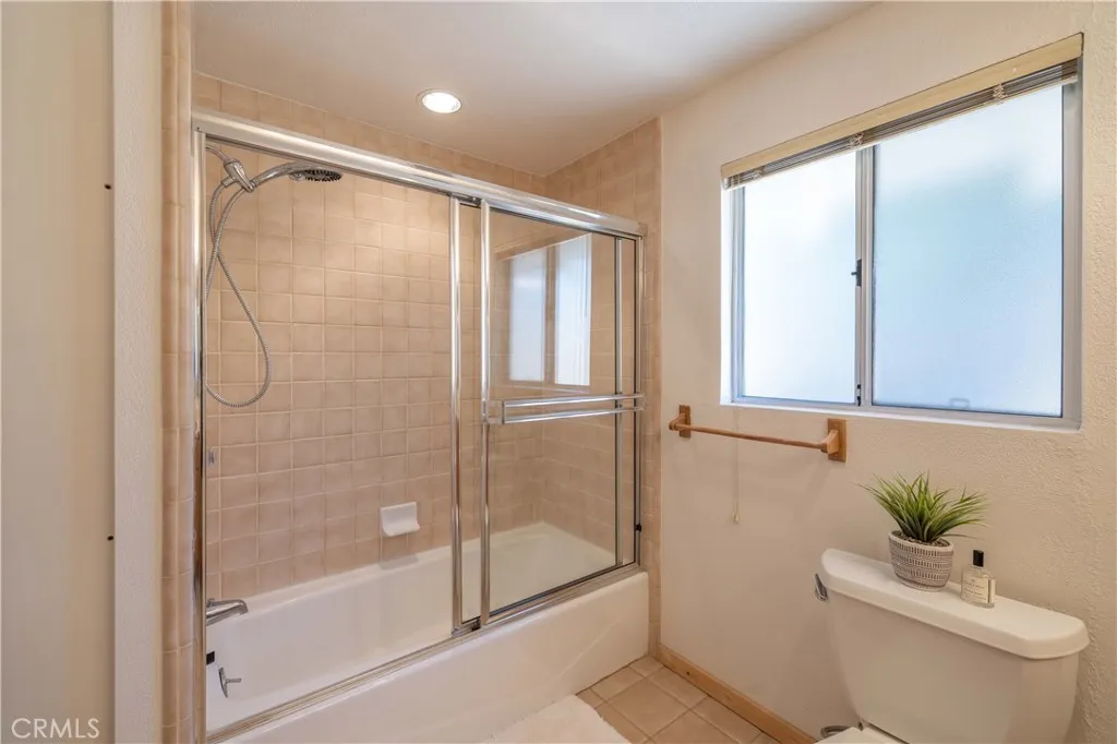 1118 Bruin Trail, Fawnskin, California 92333 home-pic-24