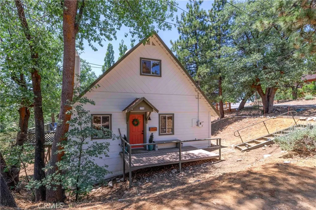 1118 Bruin Trail, Fawnskin, California 92333 home-pic-39