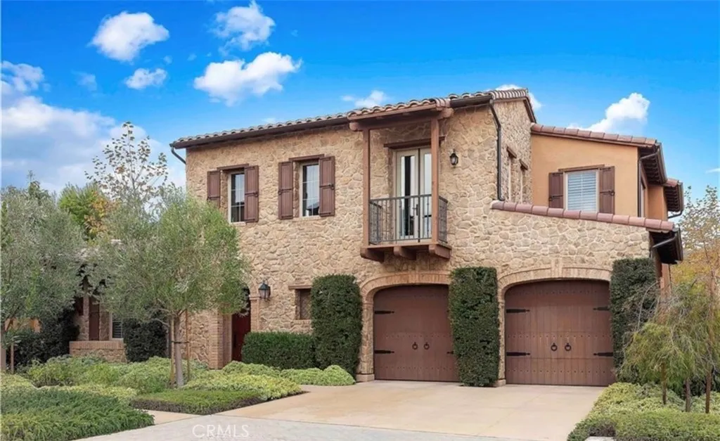 33 Sunset Cv, Irvine, California 92602, 4 Bedrooms Bedrooms, ,5 BathroomsBathrooms,Residential,For Sale,Sunset Cv,TR25154681