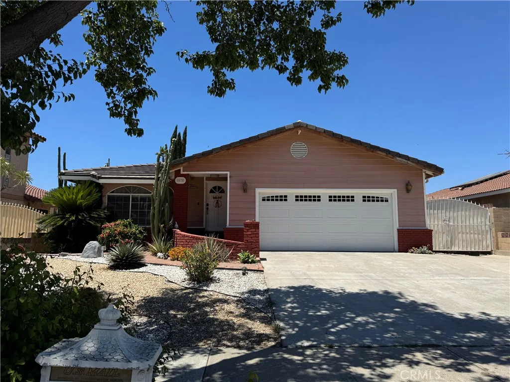 8870 Blanchard Avenue, Fontana, California 92335 home-pic-0