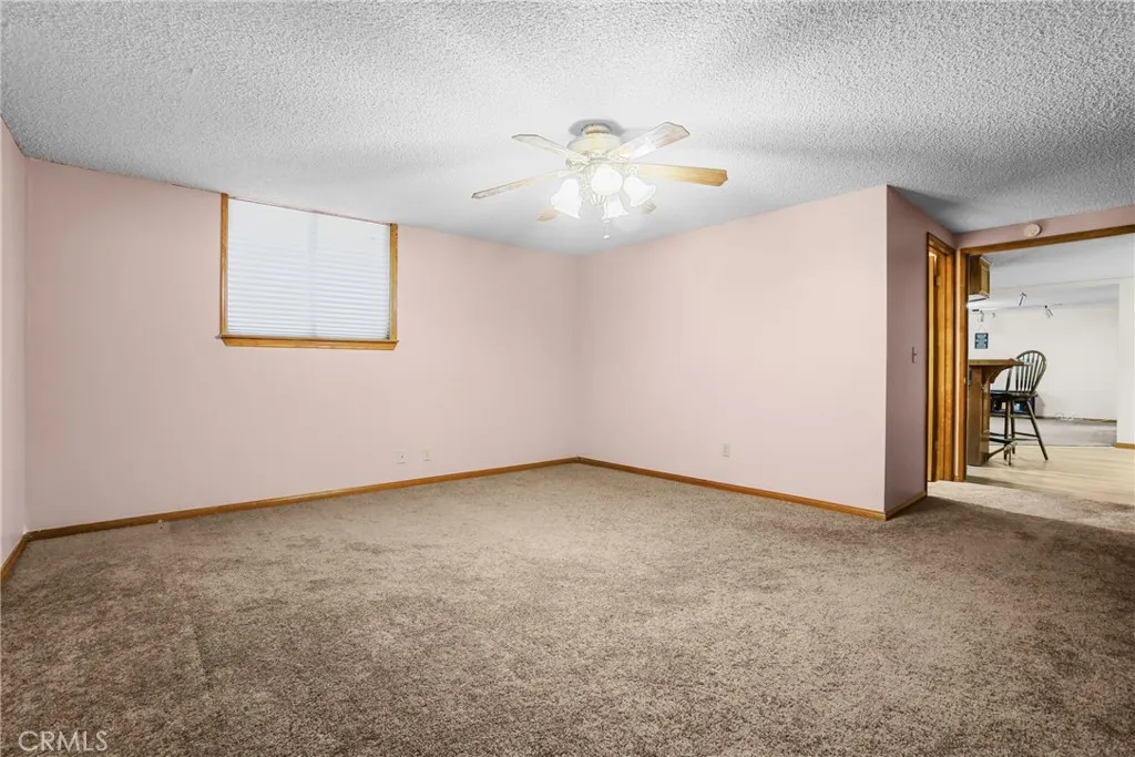 8870 Blanchard Avenue, Fontana, California 92335 home-pic-35