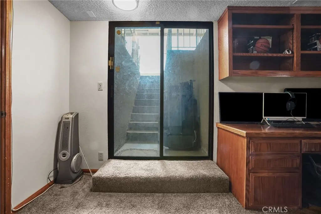 8870 Blanchard Avenue, Fontana, California 92335 home-pic-37