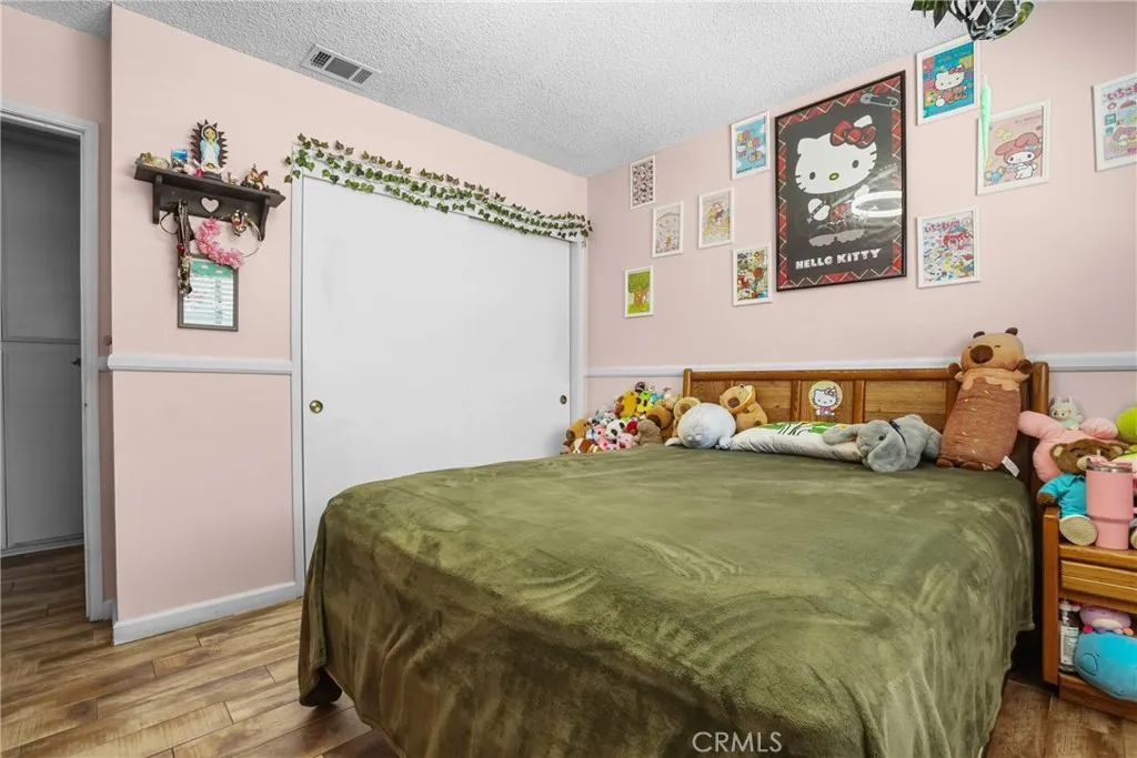 8870 Blanchard Avenue, Fontana, California 92335 home-pic-18