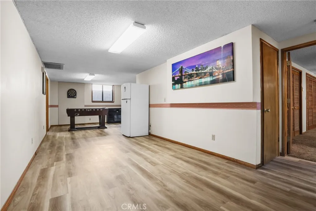 8870 Blanchard Avenue, Fontana, California 92335 home-pic-24