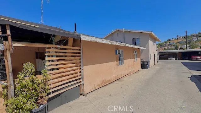 3844 Whiteside Street, East Los Angeles, California 90063 home-pic-3