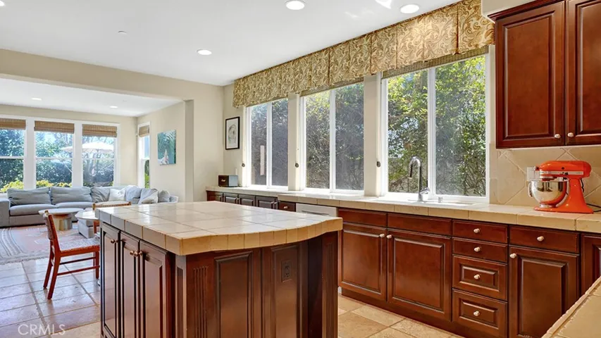 10 Calle Castillo, San Clemente, California 92673