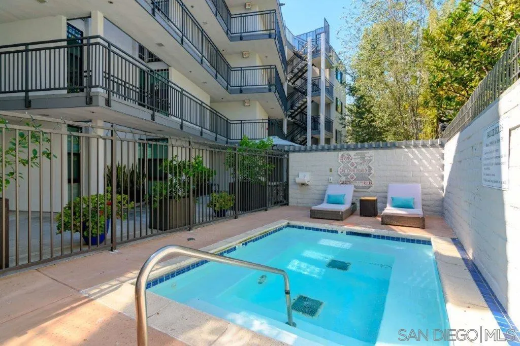 2414 Front St 11c, San Diego, California 92101 home-pic-40