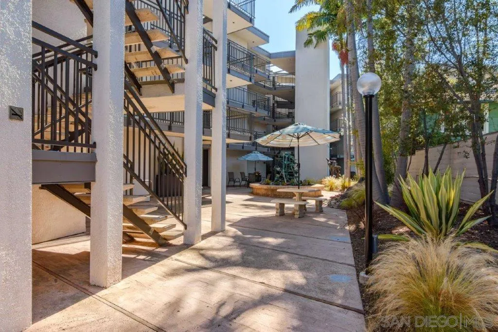 2414 Front St 11c, San Diego, California 92101 home-pic-6