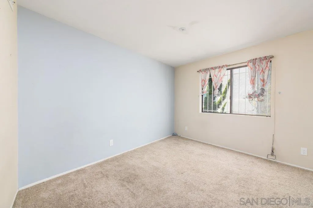 2414 Front St 11c, San Diego, California 92101 home-pic-28