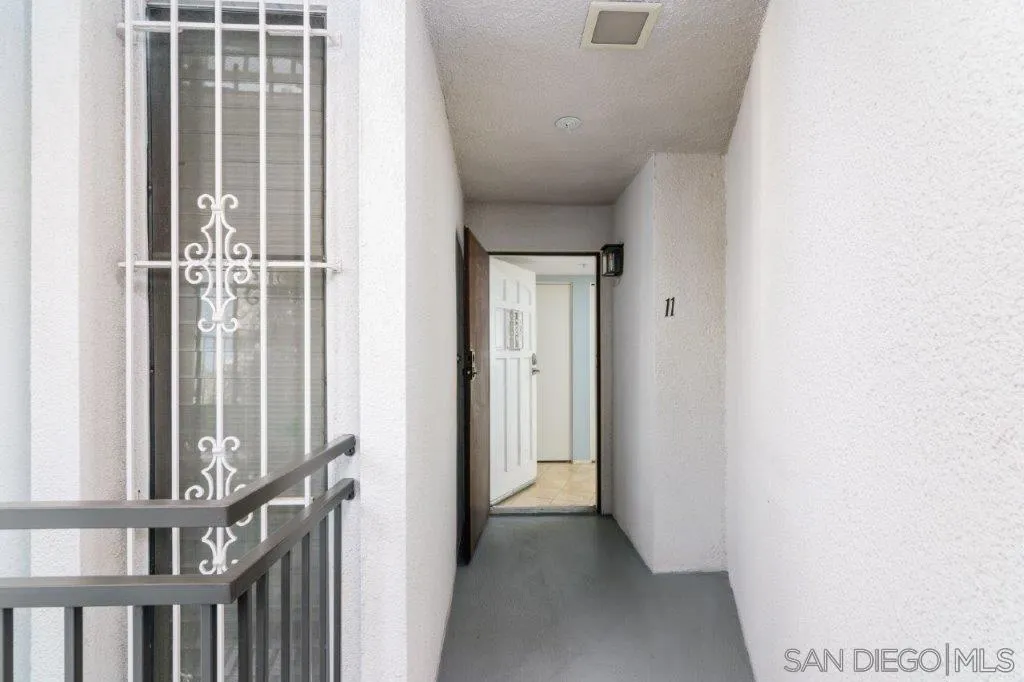 2414 Front St 11c, San Diego, California 92101 home-pic-10