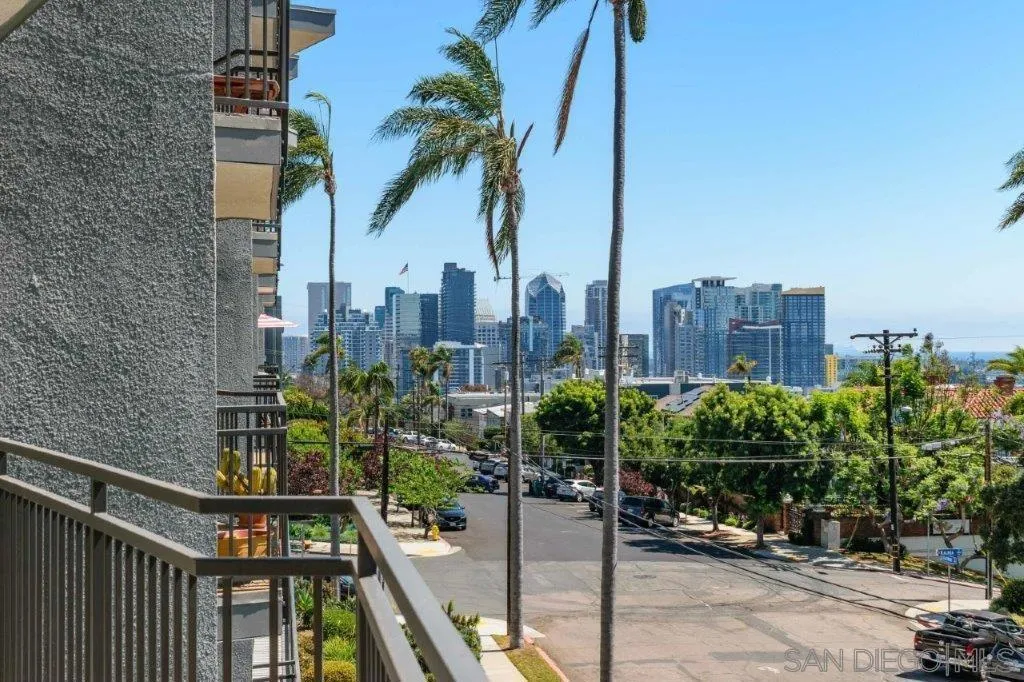 2414 Front St 11c, San Diego, California 92101 home-pic-37
