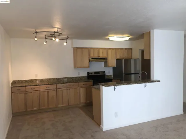 66 Fairmount Ave 420, Oakland, California 94611-5908