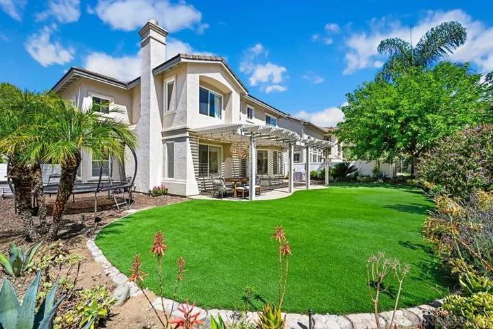 2348 Old Ranch Rd, Escondido, California 92027