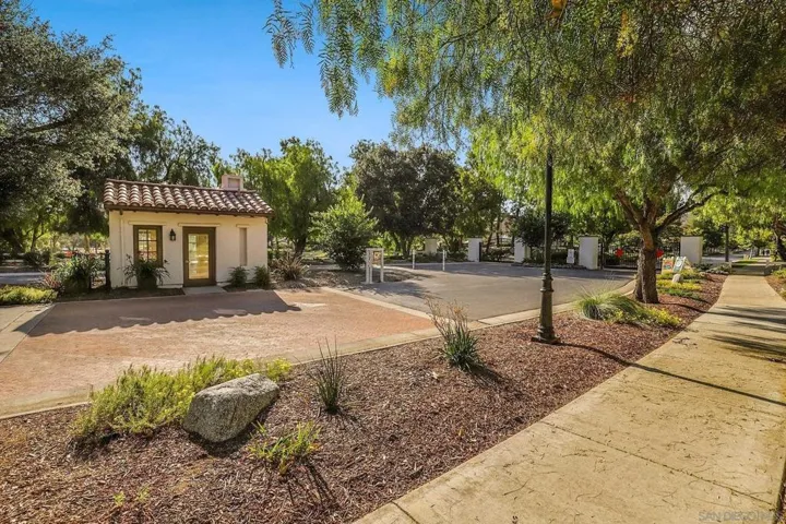 2348 Old Ranch Rd, Escondido, California 92027