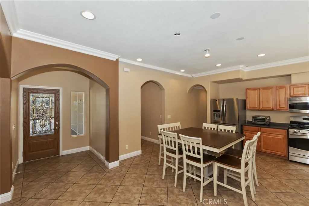 494 Lakeview Court, Big Bear Lake, California 92315 home-pic-11