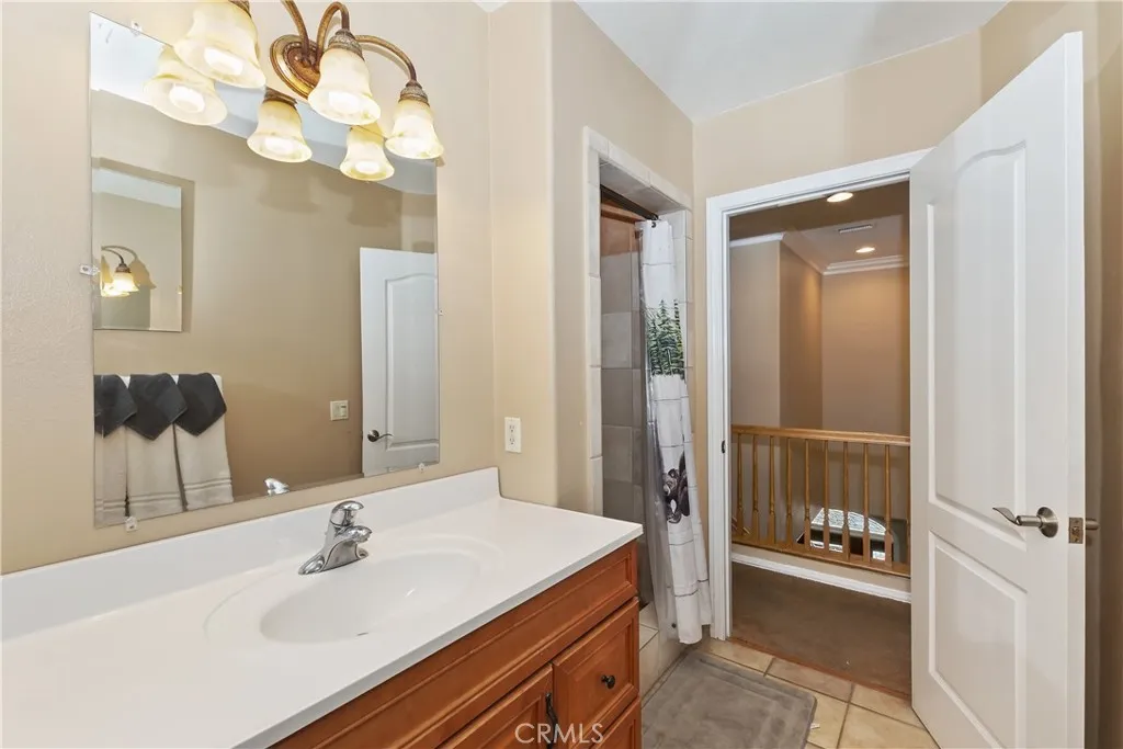 494 Lakeview Court, Big Bear Lake, California 92315 home-pic-37