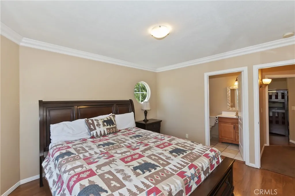 494 Lakeview Court, Big Bear Lake, California 92315 home-pic-30