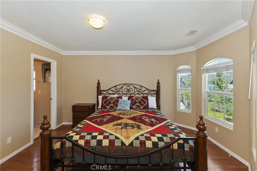 494 Lakeview Court, Big Bear Lake, California 92315 home-pic-25