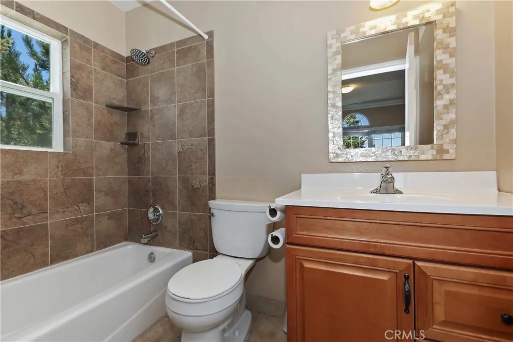494 Lakeview Court, Big Bear Lake, California 92315 home-pic-31