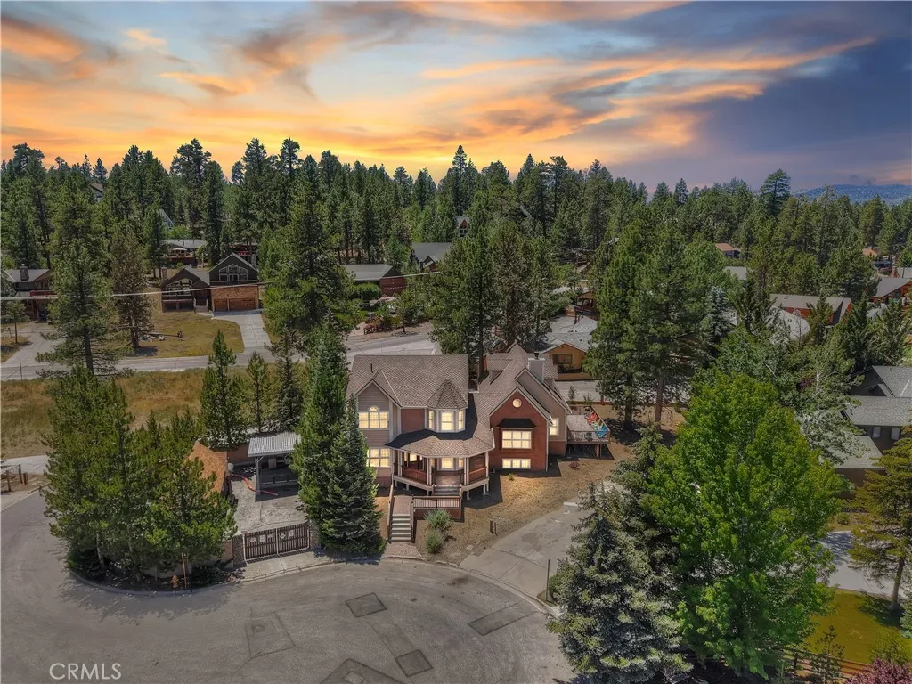 494 Lakeview Court, Big Bear Lake, California 92315 home-pic-2