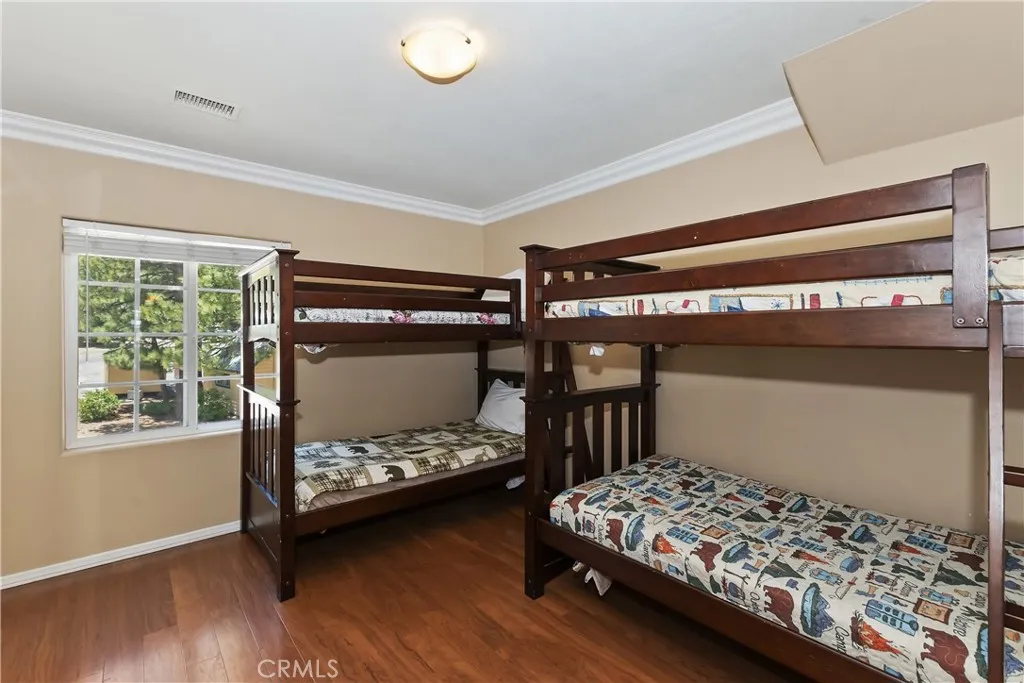 494 Lakeview Court, Big Bear Lake, California 92315 home-pic-38