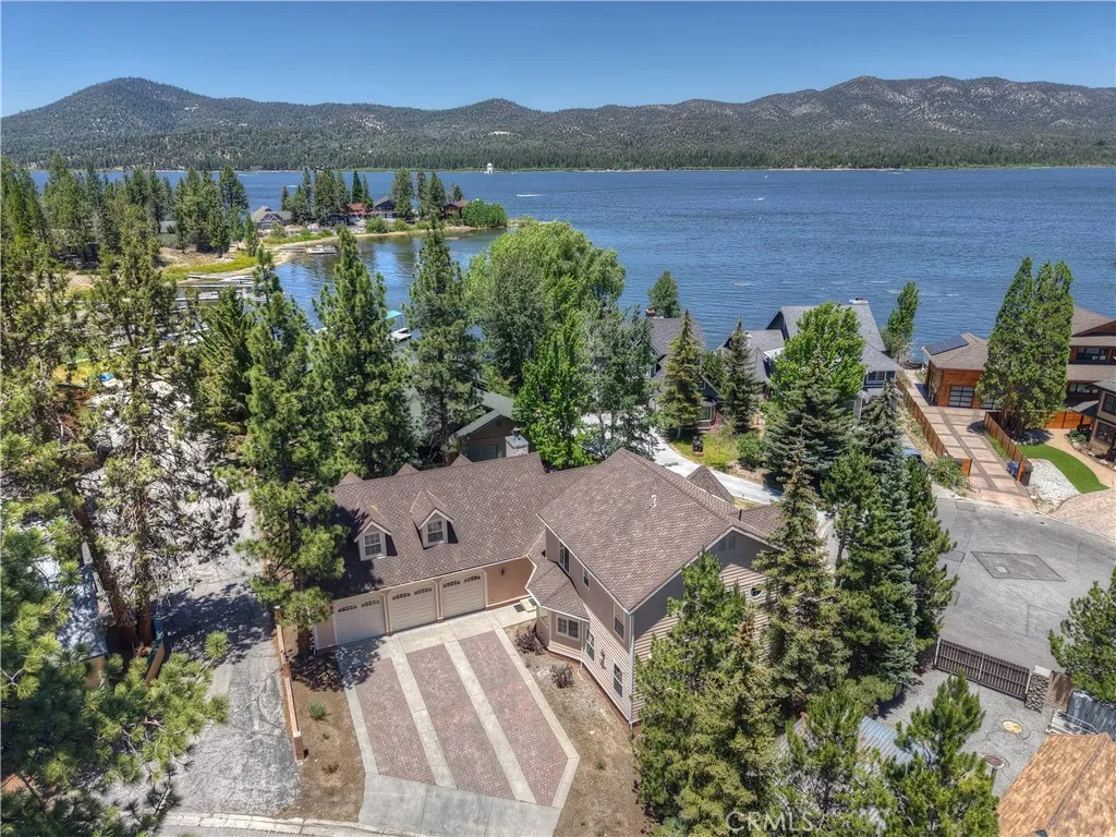 494 Lakeview Court, Big Bear Lake, California 92315 home-pic-46